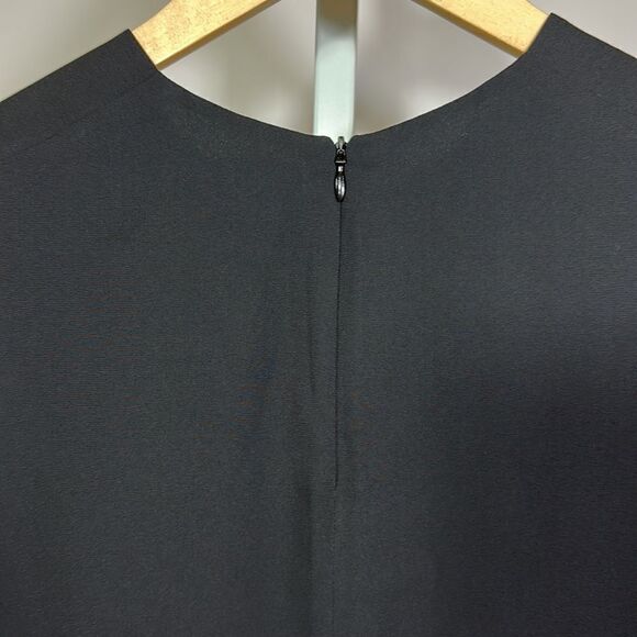 ARITZIA BABATON Women’s Asymmetrical Hem Sleeveless Blouse Black Size Medium - Picture 6 of 9